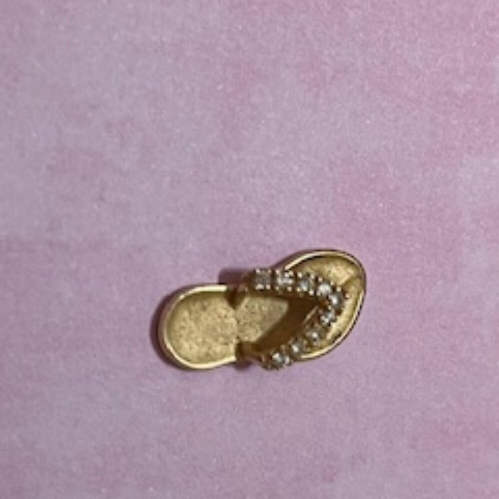Na Hoku 14K Yellow Gold Slipper Pendant